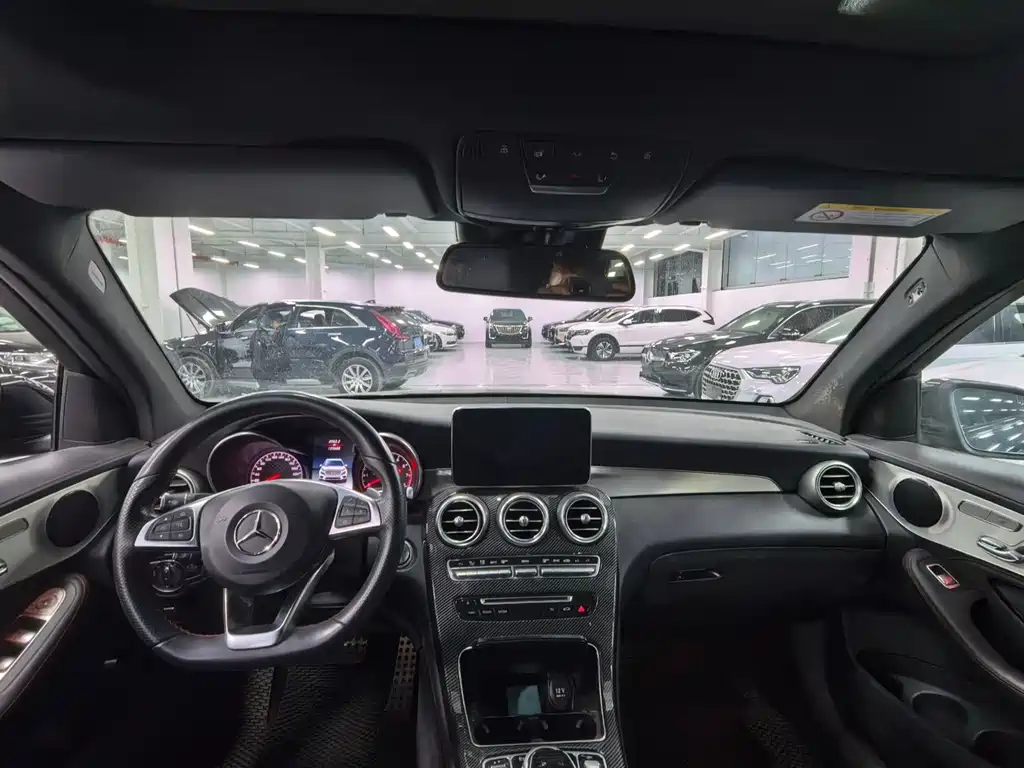 Mercedes-Benz GLC AMG 2019 — фото 6
