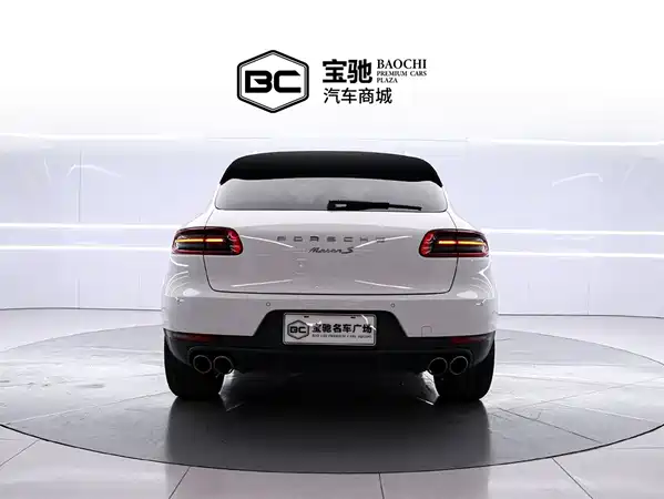 Porsche Macan 2016