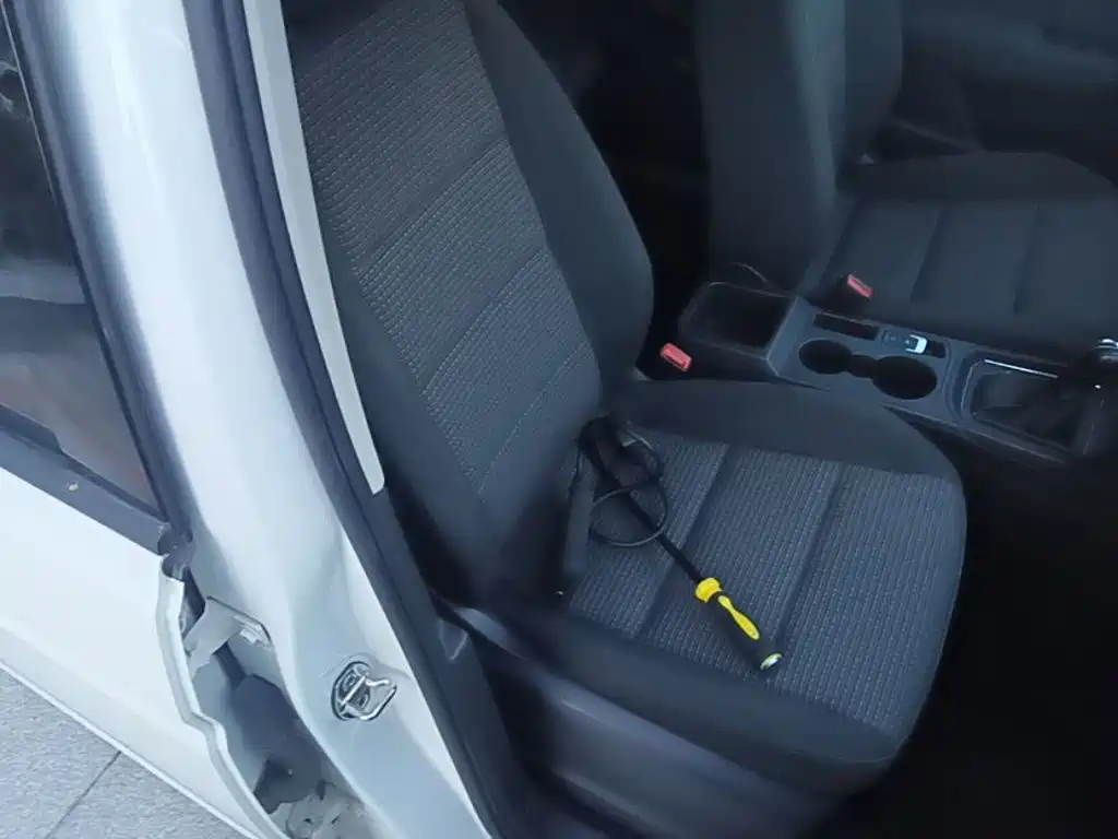 Volkswagen Touran 2017 — фото 25