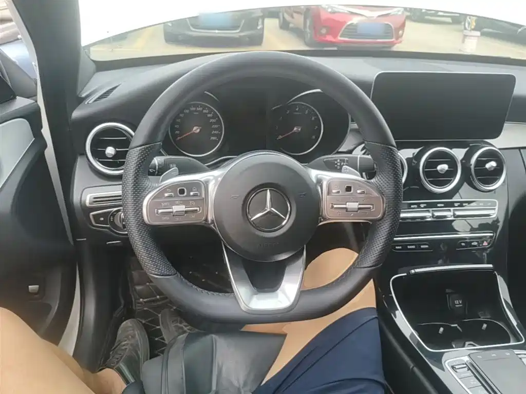 Mercedes-Benz C-Class 2019 — фото 11