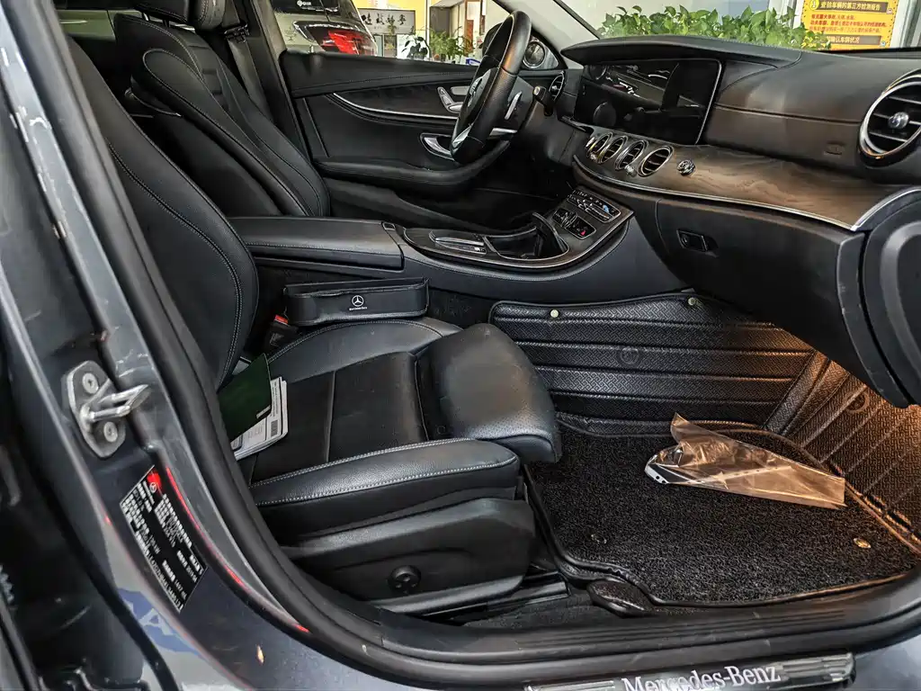 Mercedes-Benz E-Class 2019 — фото 6