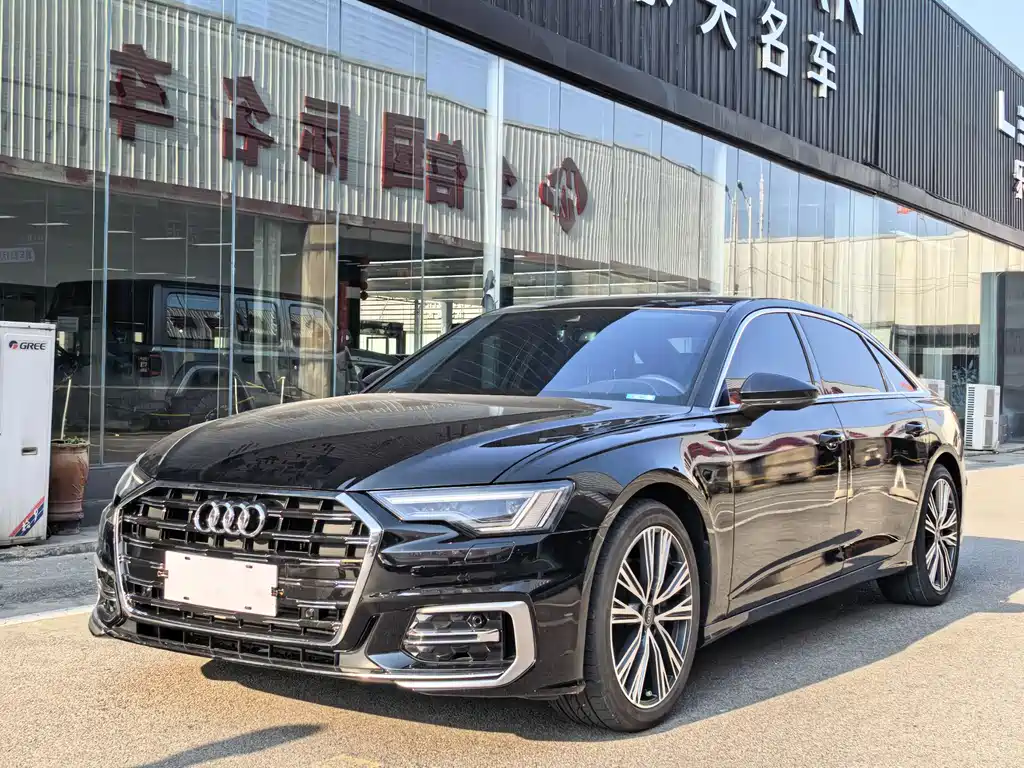 Audi A6L 2023 — фото 1