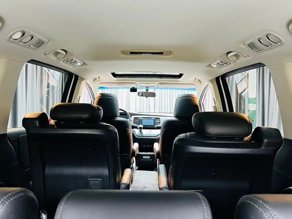Honda Odyssey 2015 — фото 15