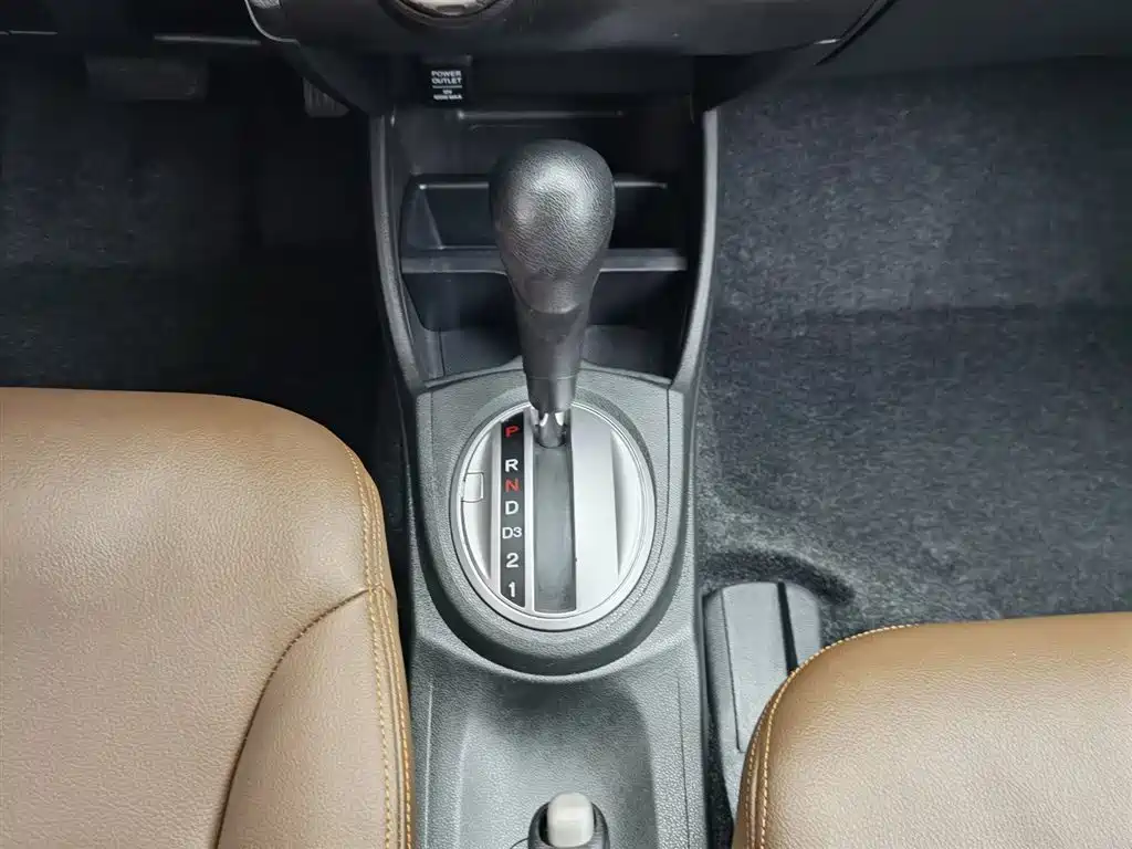Honda Fit 2011 — фото 13
