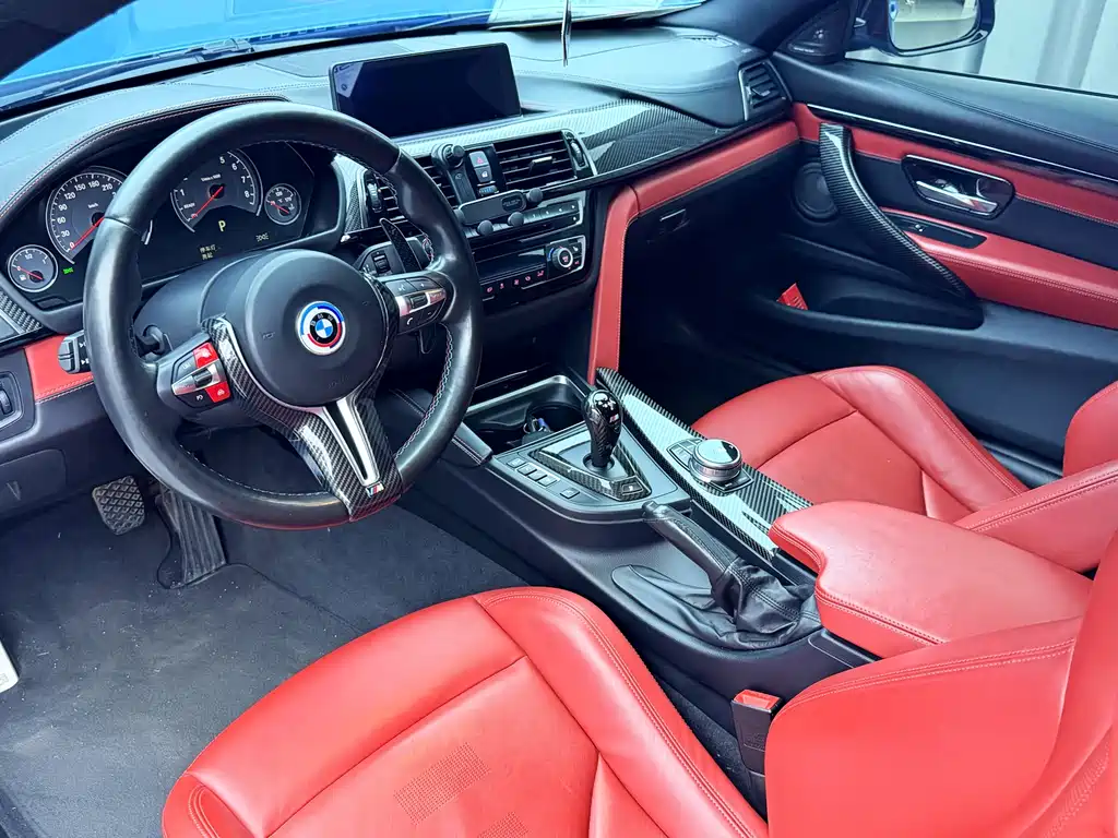 BMW M4 2018 — фото 12