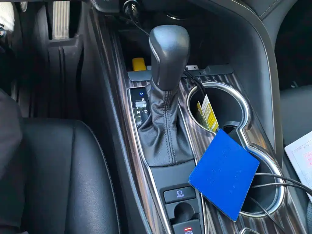 Toyota Camry 2020 — фото 15