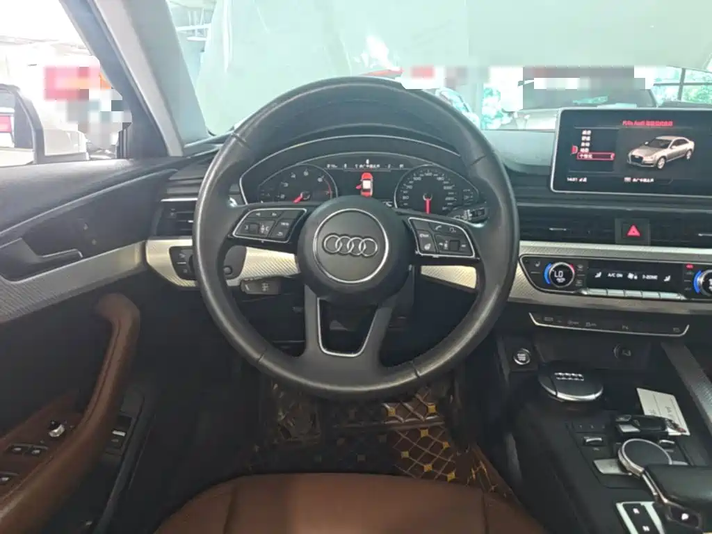 Audi A4L 2017 — фото 11