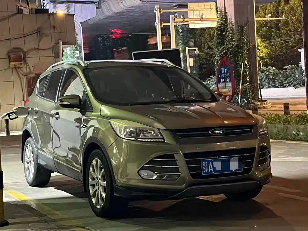 Ford Kuga 2017 — фото 3