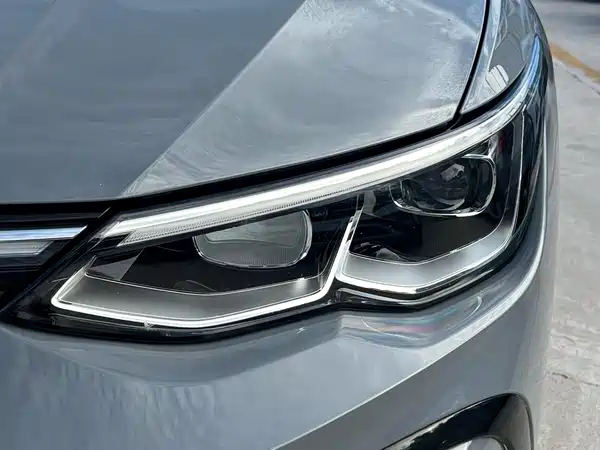 Volkswagen Golf 2022