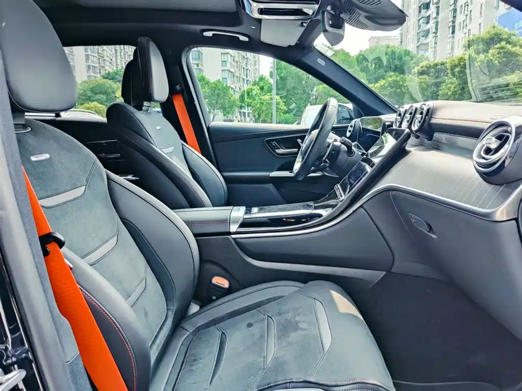 Mercedes-Benz GLC AMG 2025 — фото 19