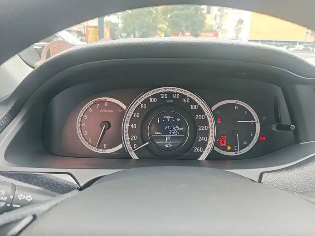 Honda Accord 2016 — фото 12