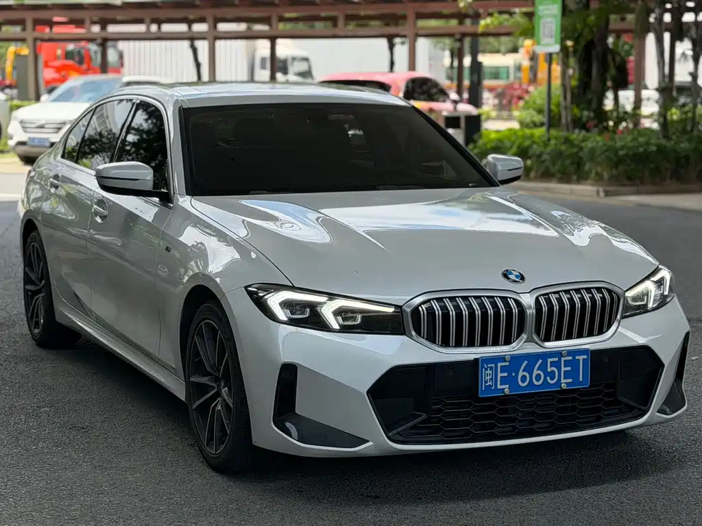 BMW 3 Series 2023