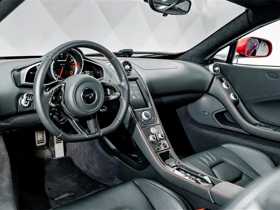 McLaren 650S 2017 — фото 18