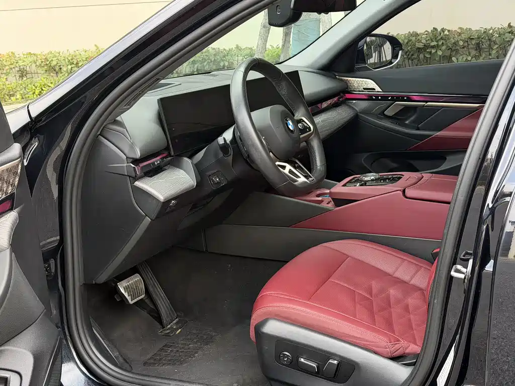 BMW 5 Series 2024