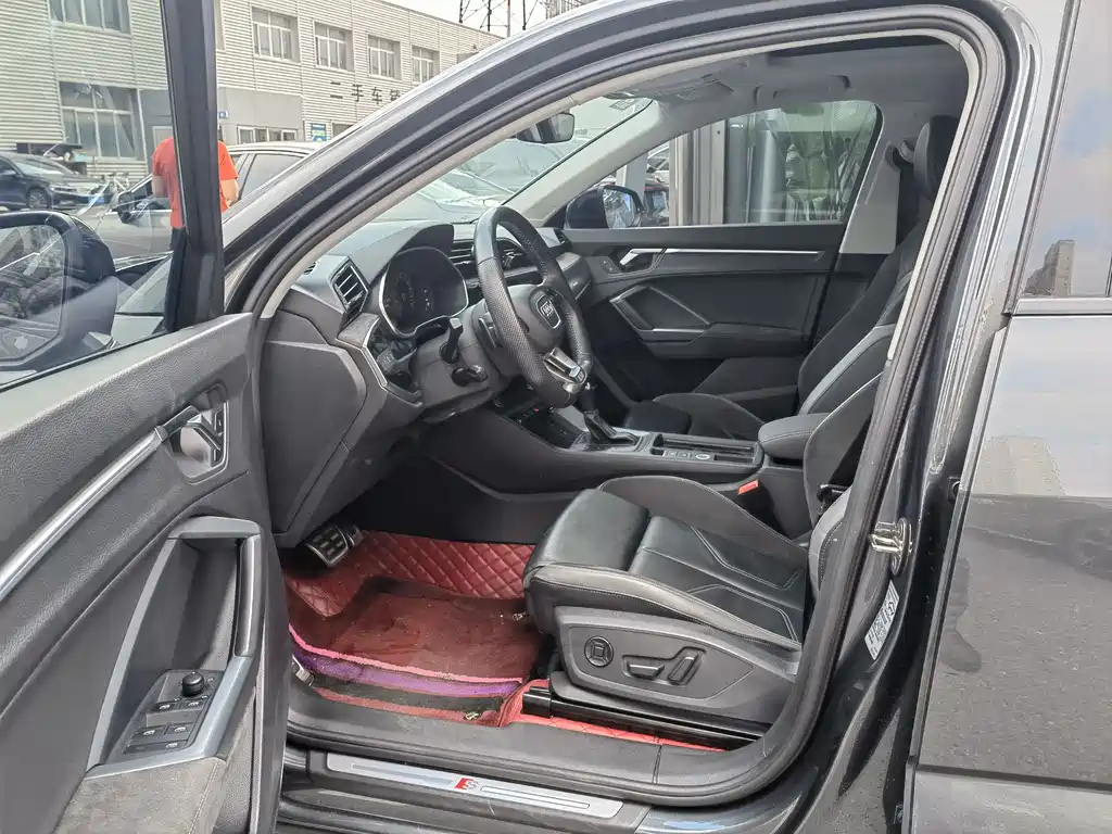 Audi Q3 Sportback 2022 — фото 4