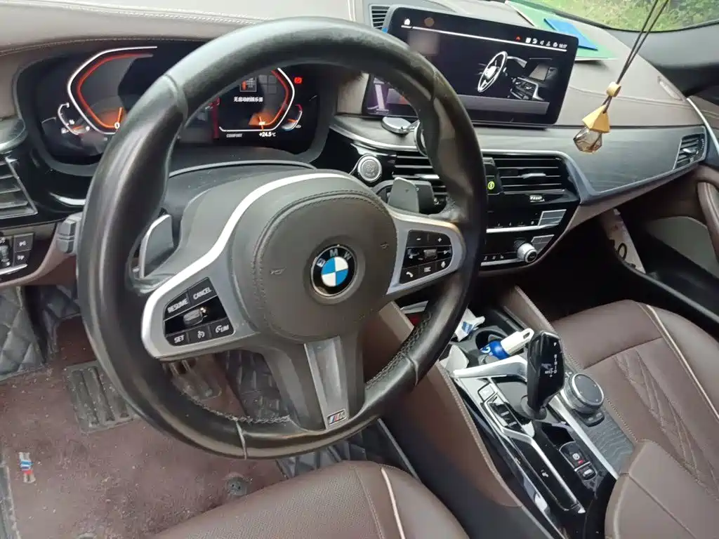 BMW 5 Series 2020 — фото 3