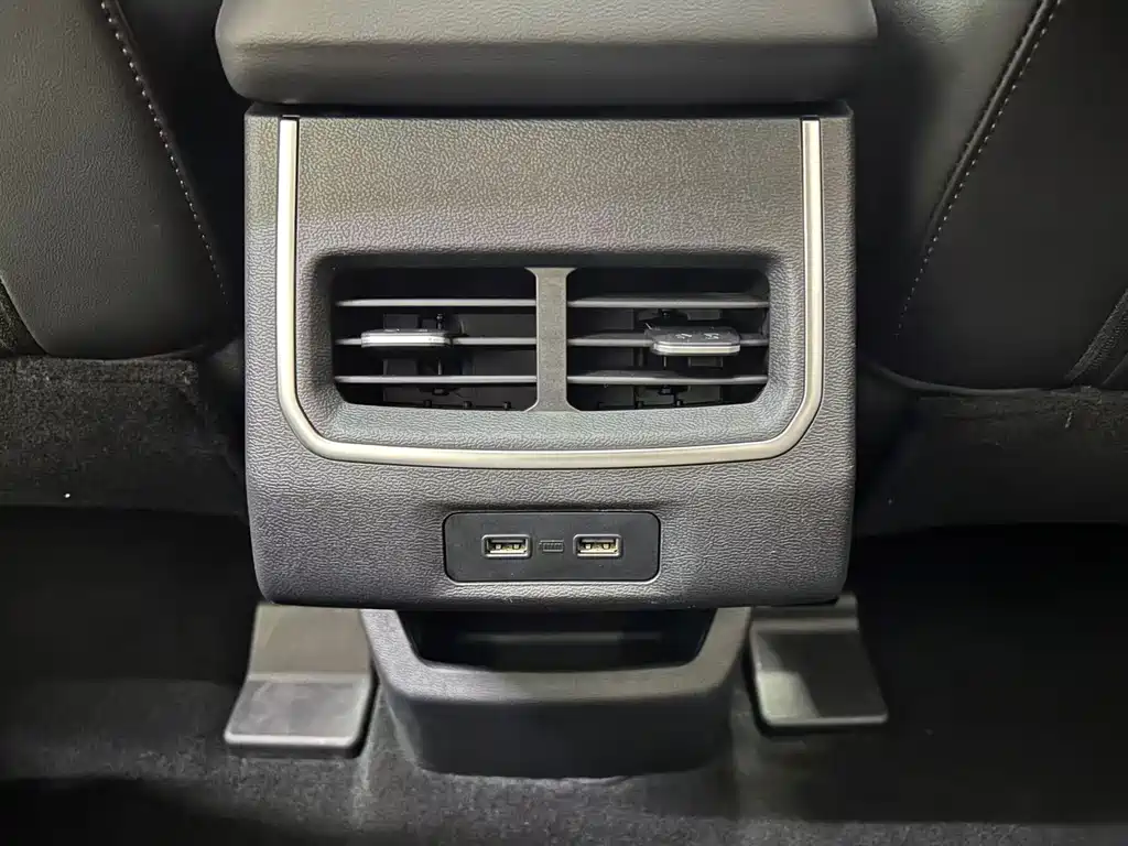 Haval H6 2023 — фото 16