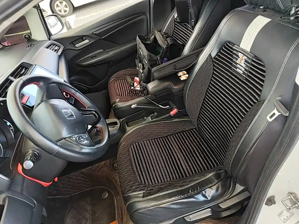 Honda Fit 2017 — фото 22