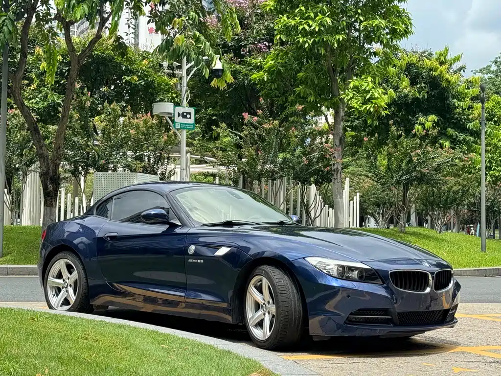 BMW Z4 2010 — фото 19