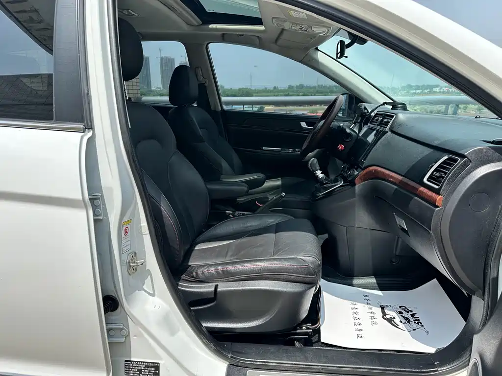 Haval H6 2015 — фото 18