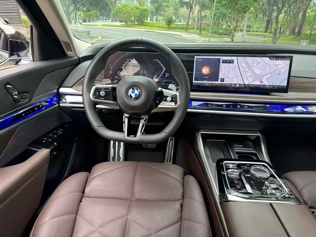 BMW 7 Series 2023 — фото 11