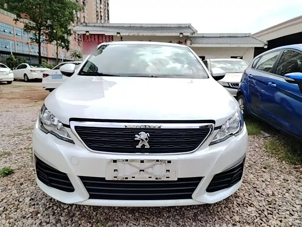 Peugeot 308 2019 — фото 3