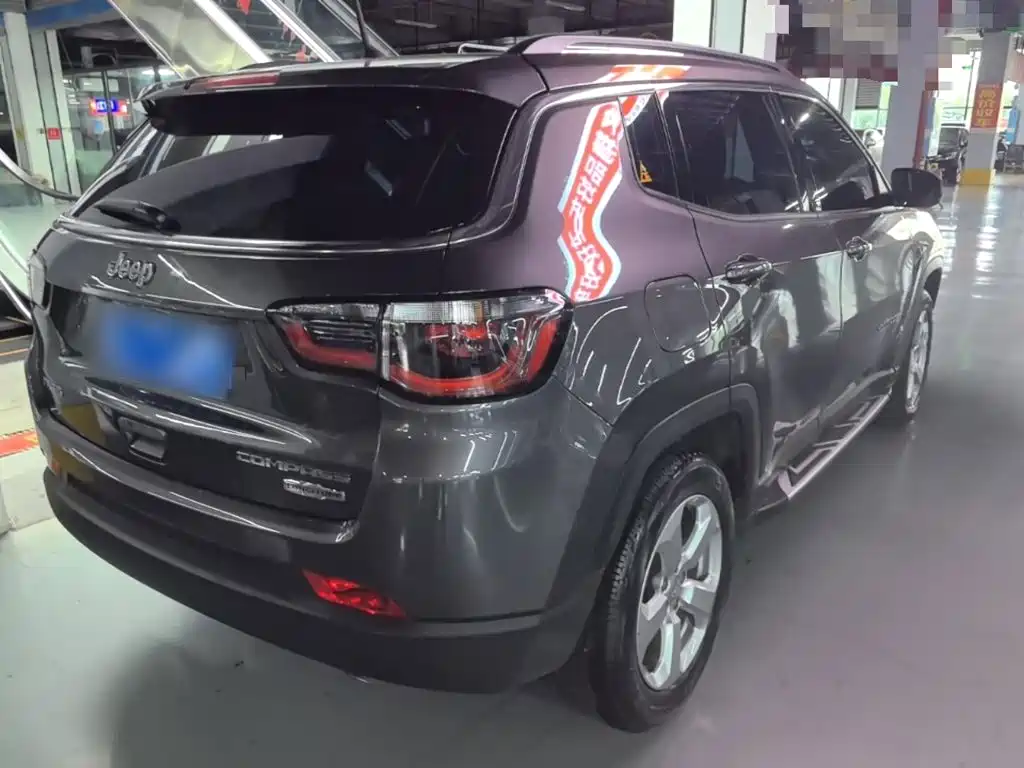 Jeep Compass 2019 — фото 7