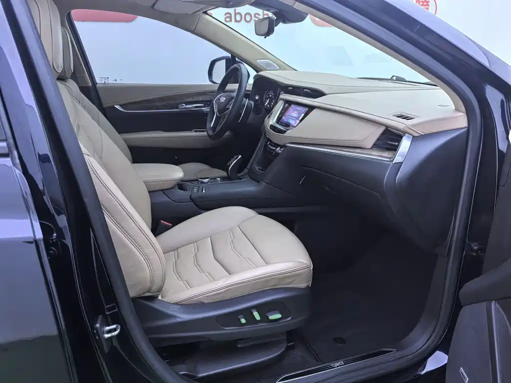Cadillac XT5 2021 — фото 19