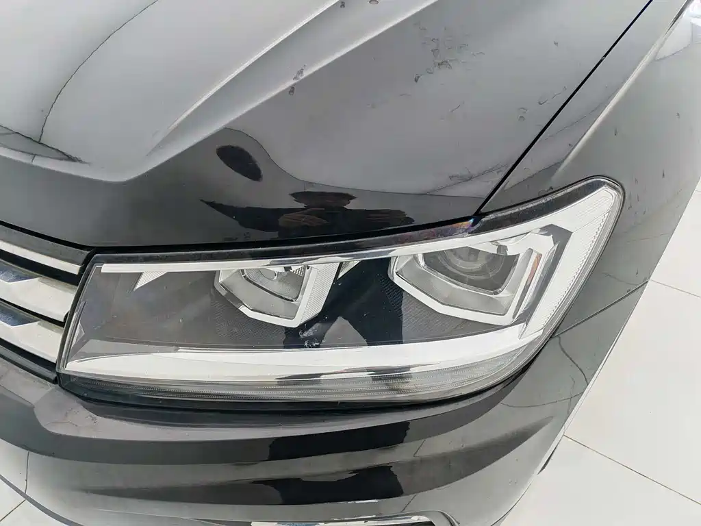 Volkswagen Tiguan L 2021 — фото 16