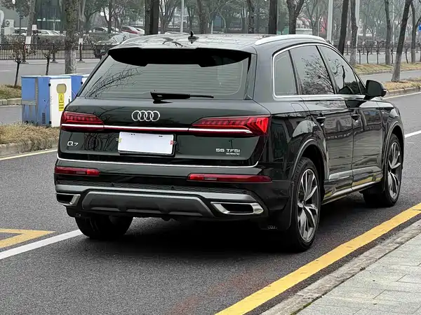 Audi Q7 2023
