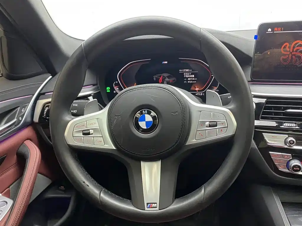 BMW 5 Series 2023 — фото 15