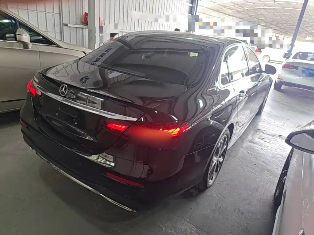 Mercedes-Benz E-Class 2023