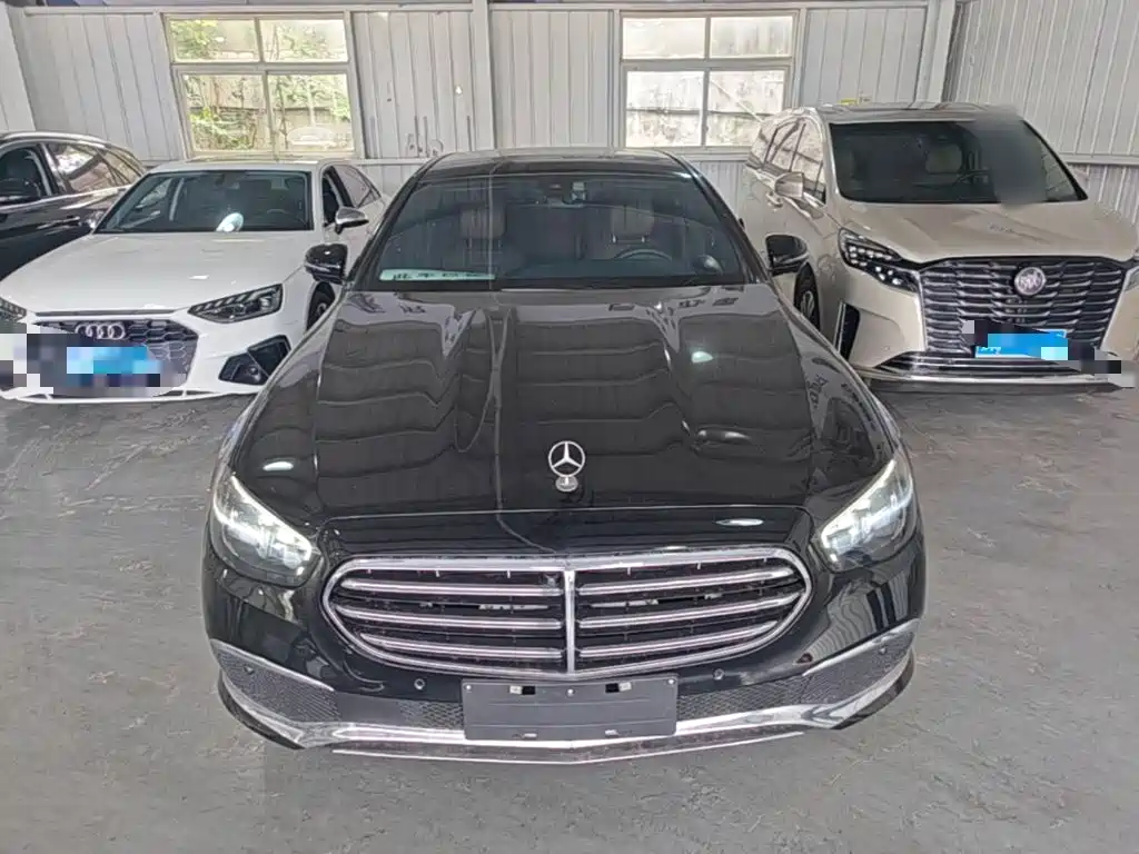 Mercedes-Benz E-Class 2023