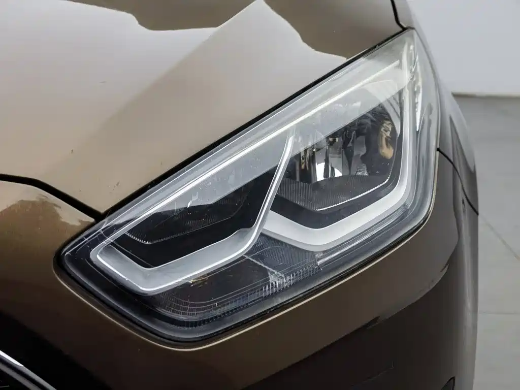 Ford Escort 2016