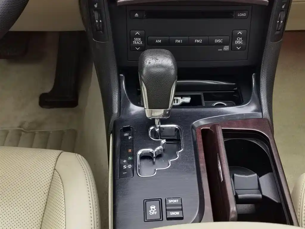 Toyota Crown 2010 — фото 13