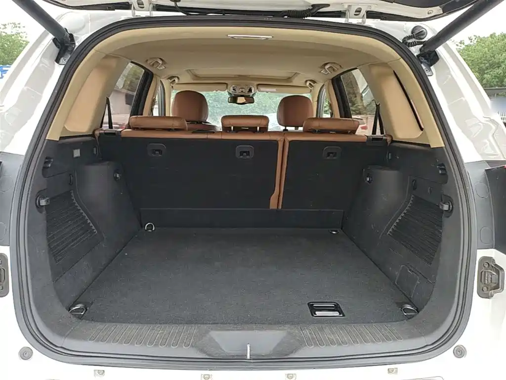 Haval H8 2015 — фото 19
