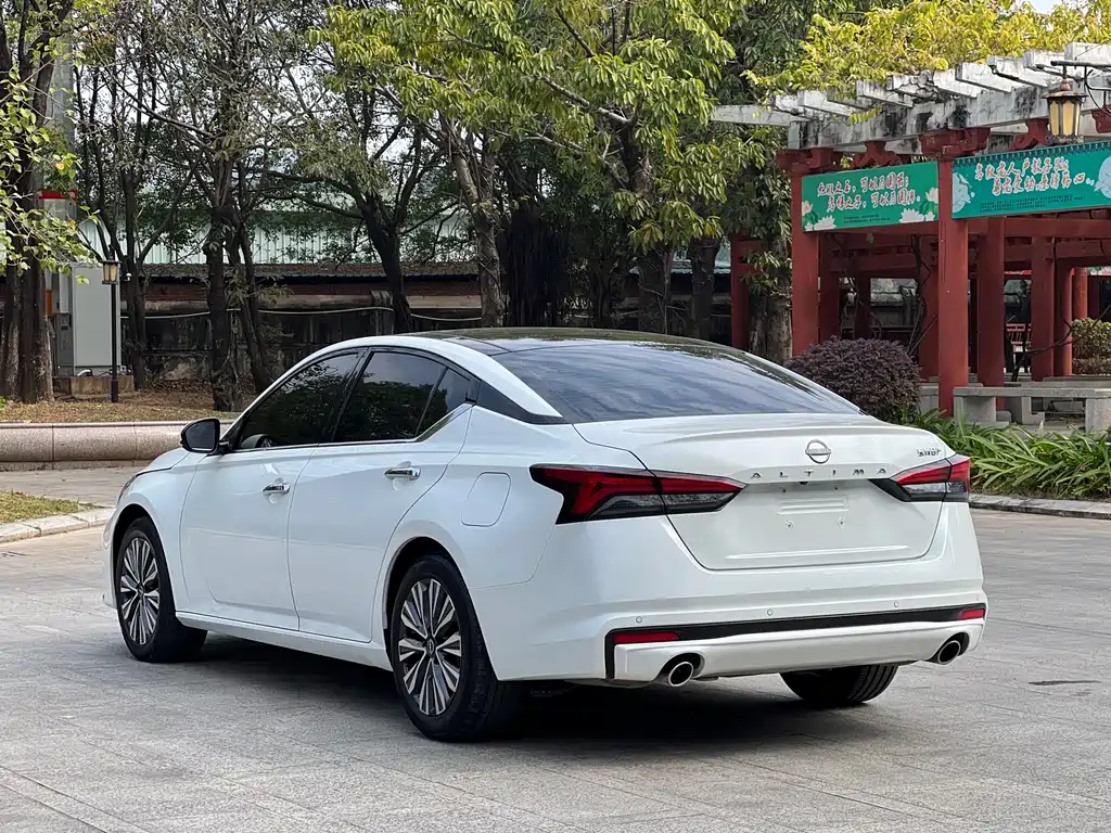 Nissan Teana 2023 — фото 13