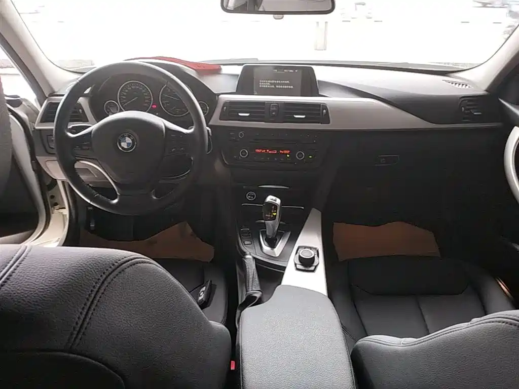 BMW 3 Series 2015 — фото 10