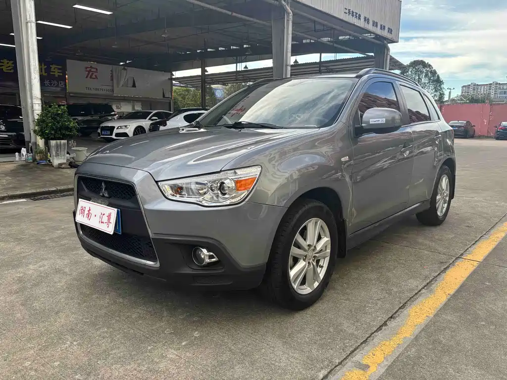 Mitsubishi Jinxuan ASX 2015 — фото 1