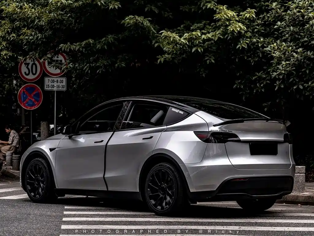 Tesla Model Y 2021 — фото 10