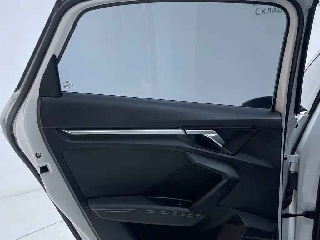 Audi A3 2022 — фото 11