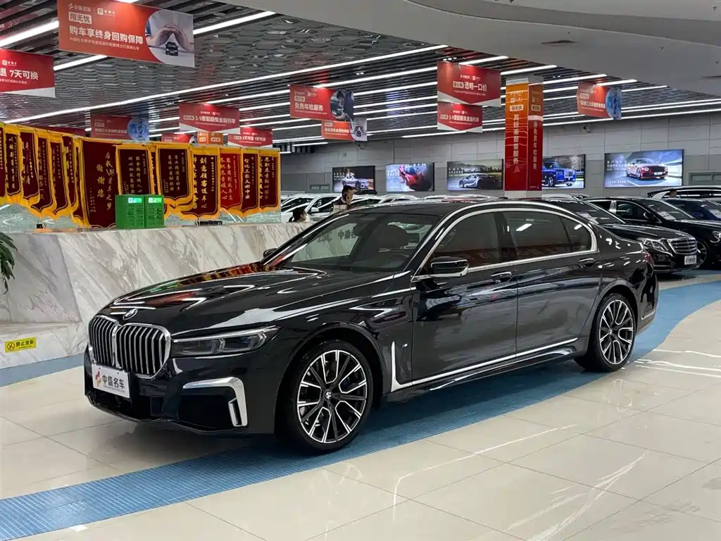 BMW 7 Series 2020 — фото 1