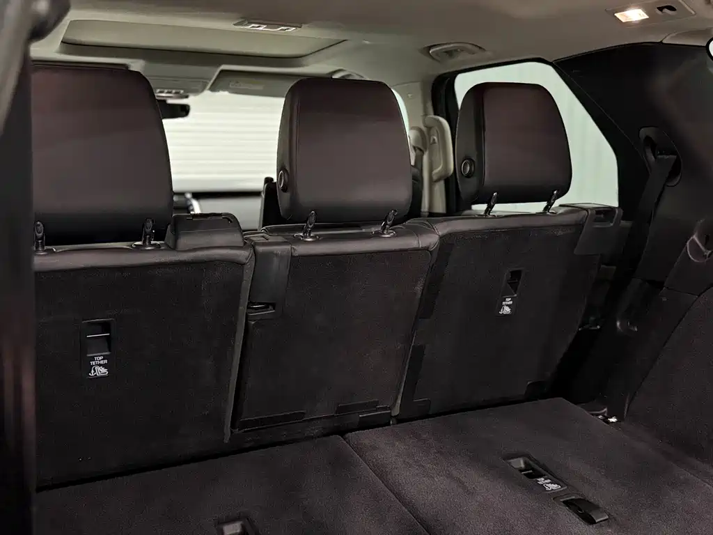 Land Rover Discovery 2018 — фото 13