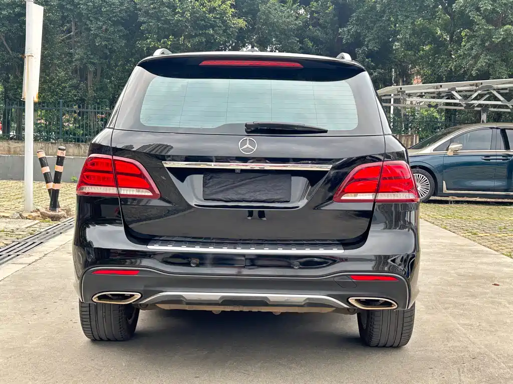 Mercedes-Benz GLE 2017 — фото 6