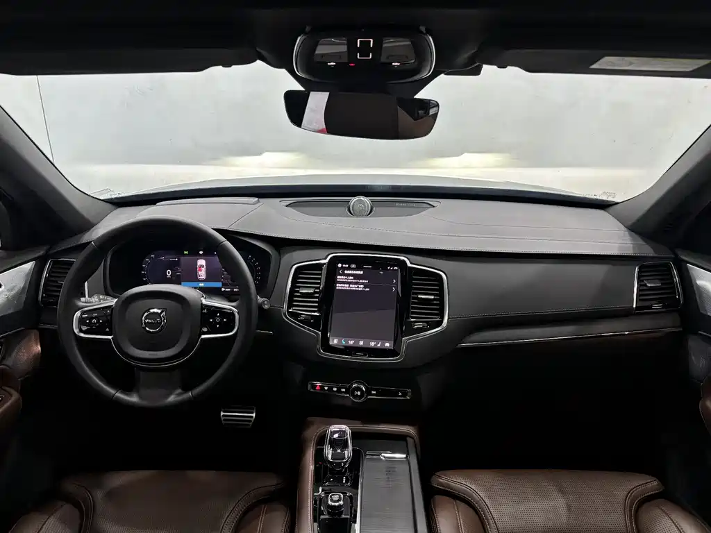 Volvo XC90 2023 — фото 14