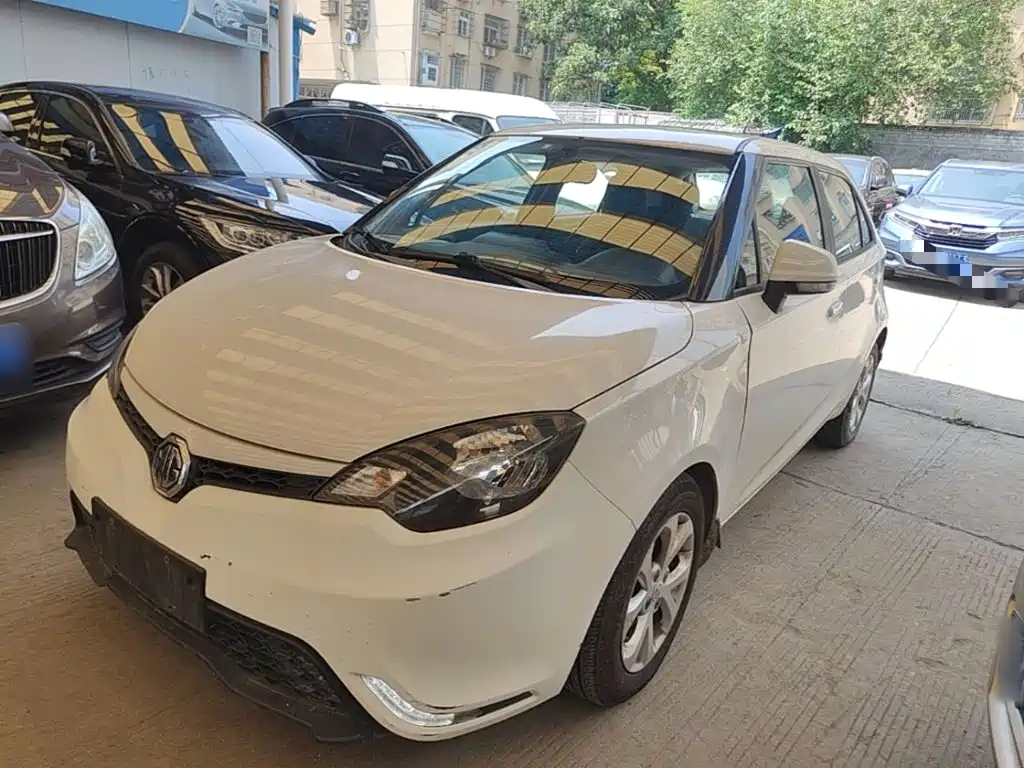 MG 3 2015