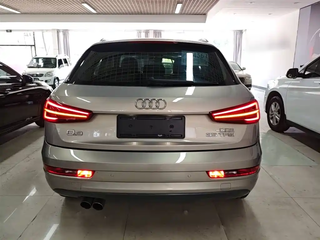 Audi Q3 2017 — фото 6