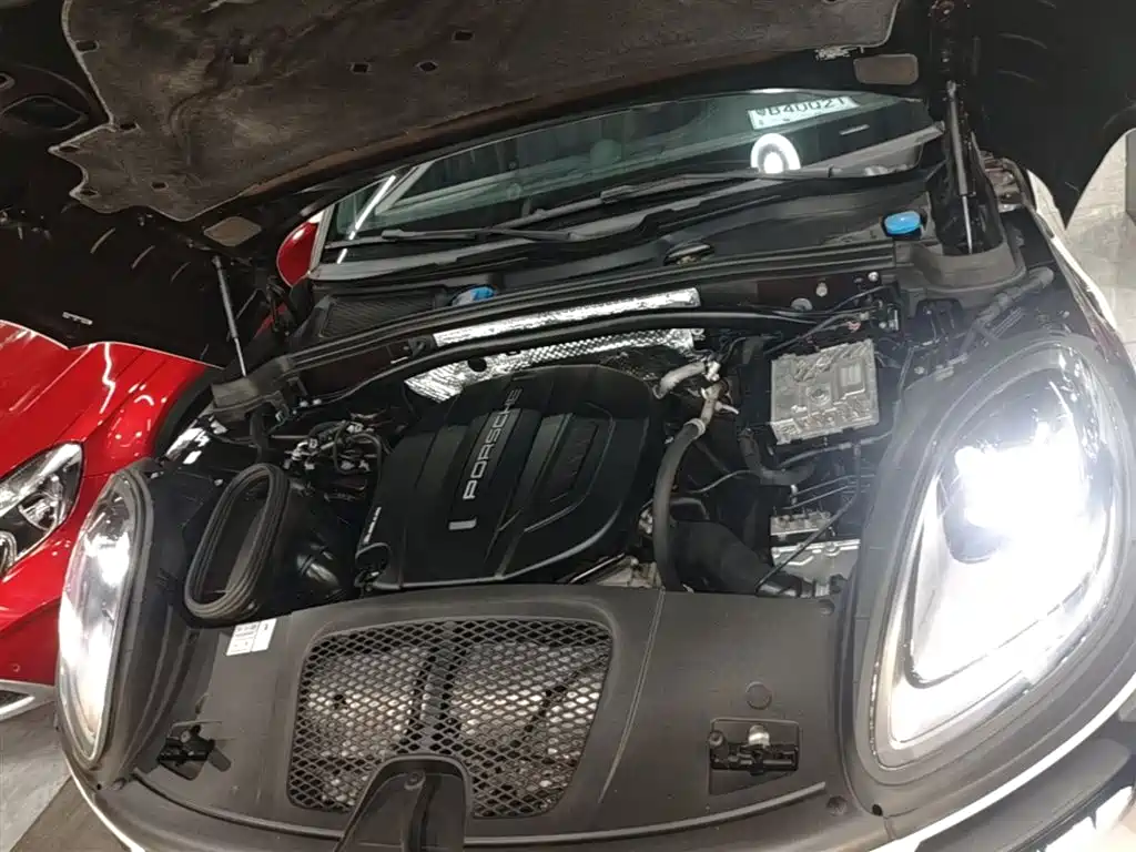 Porsche Macan 2021 — фото 20