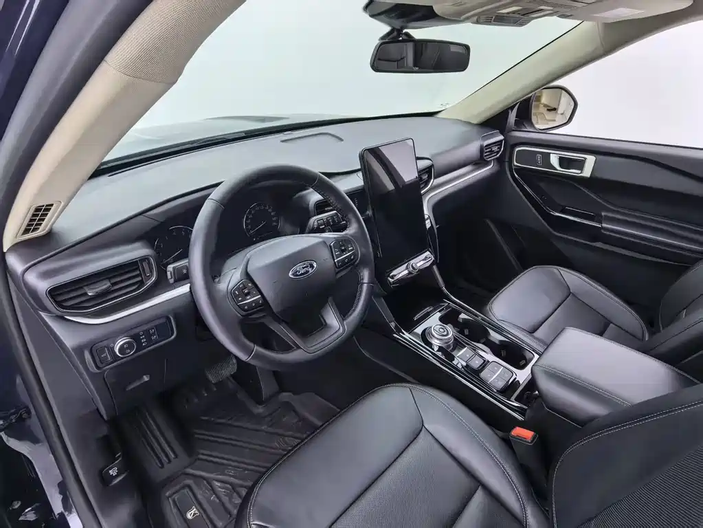 Ford Explorer 2022 — фото 18