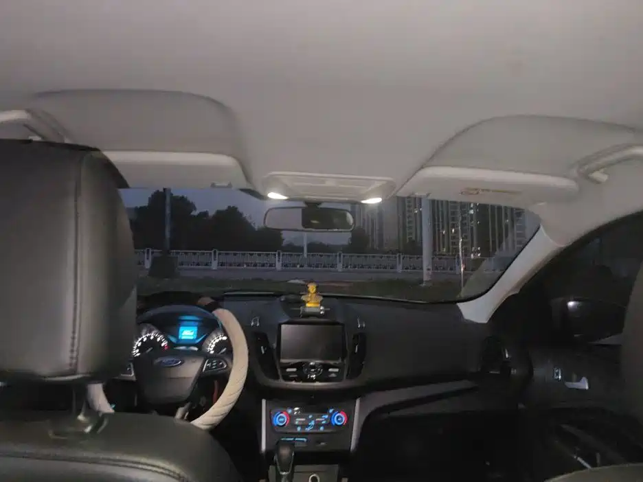 Ford Kuga 2019 — фото 14